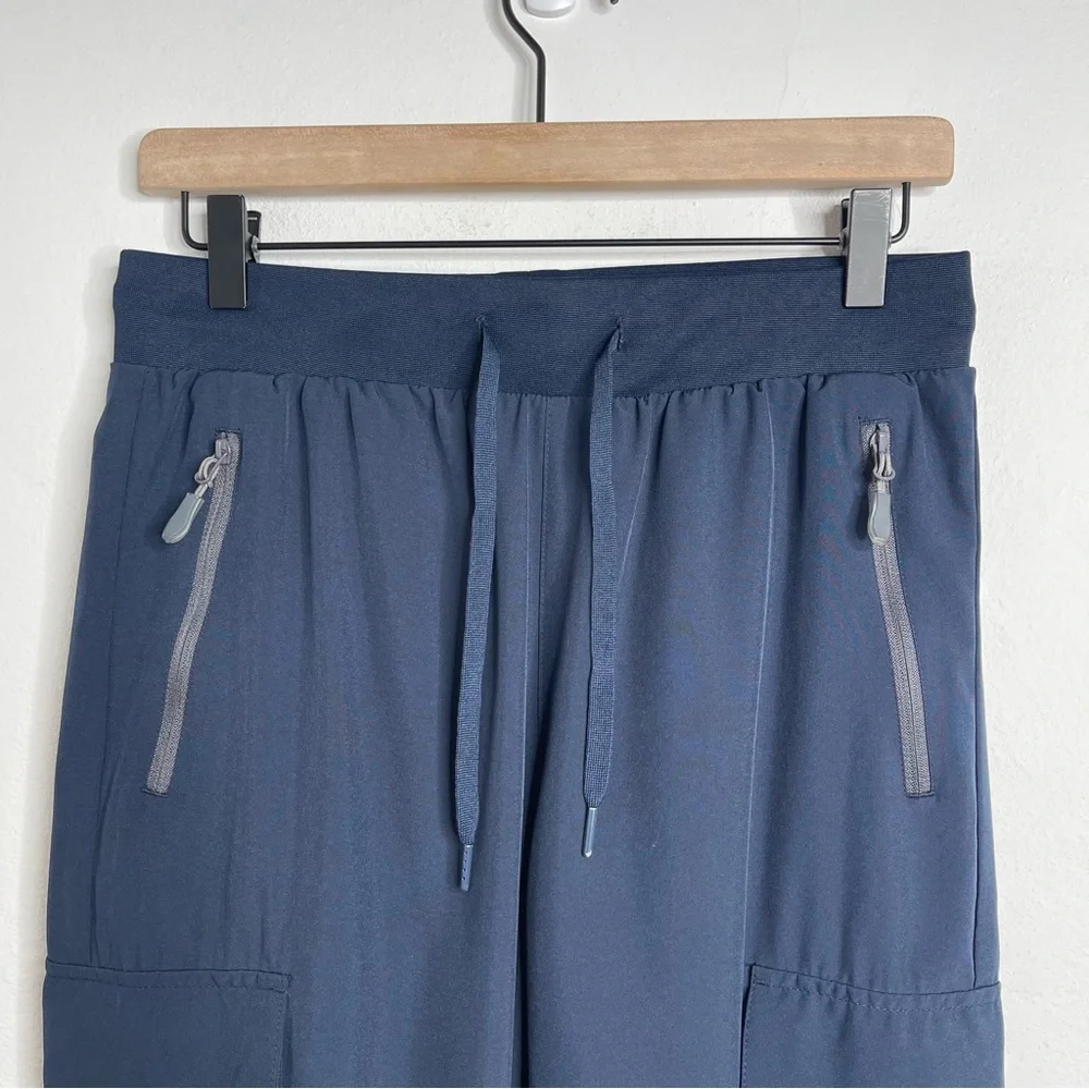 LIBIN Navy Blue Cargo Hiking Capri Pants Size M 2000’s Sporty Retro